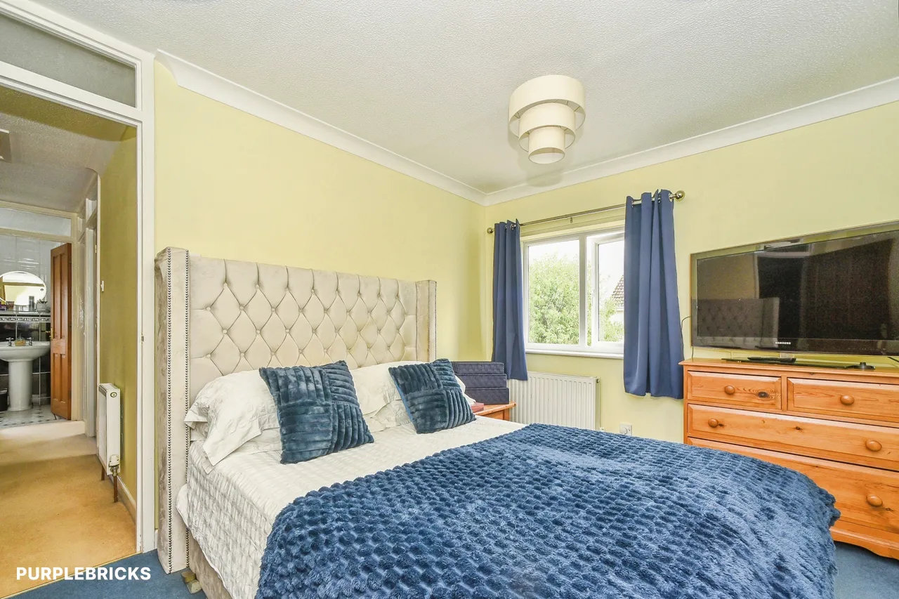 Elm Close, Rowde, SN10, photo 27