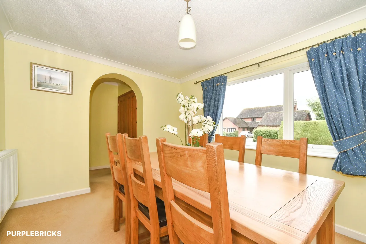 Elm Close, Rowde, SN10, photo 14
