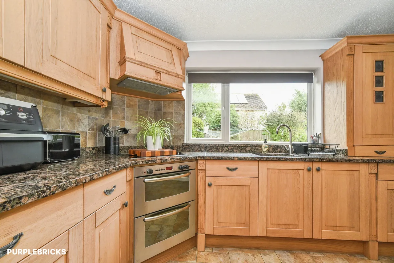 Elm Close, Rowde, SN10, photo 11