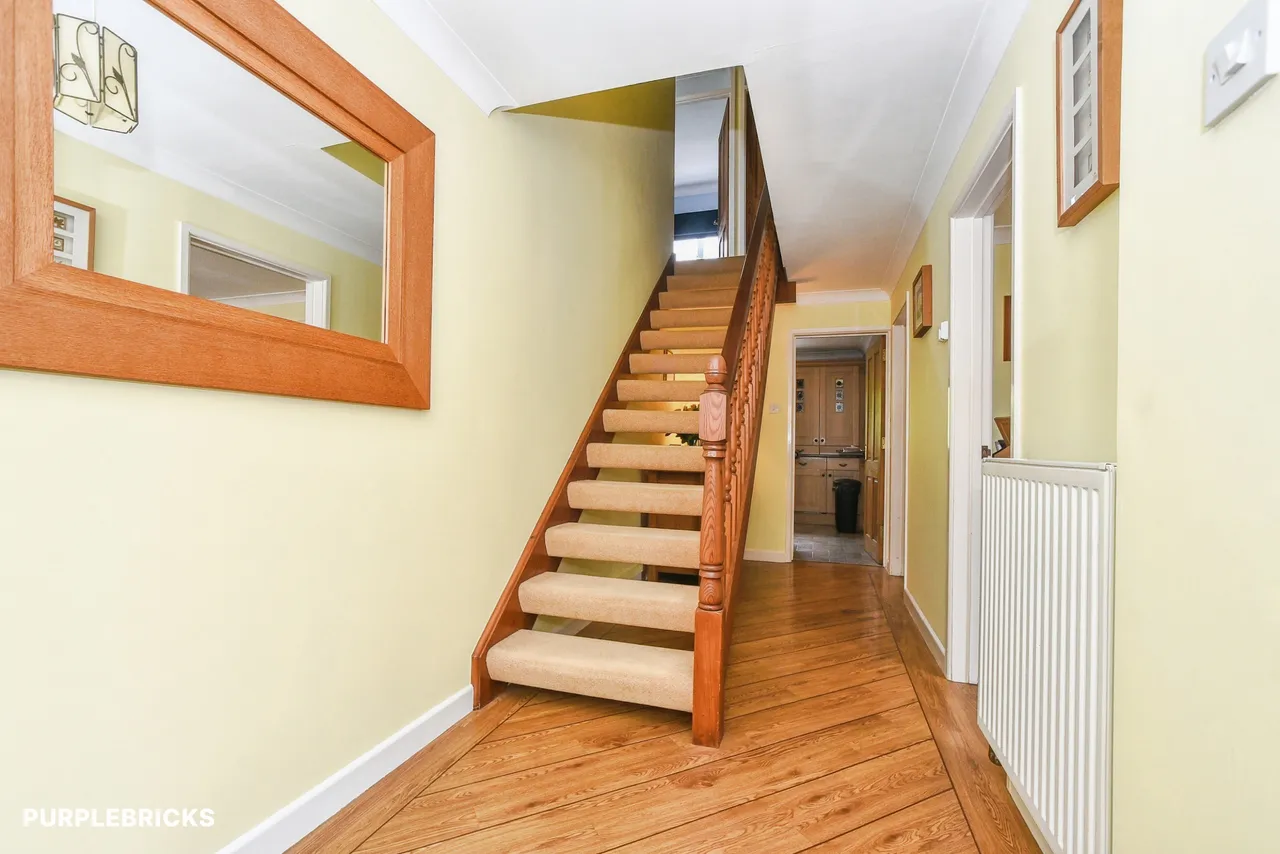 Elm Close, Rowde, SN10, photo 7