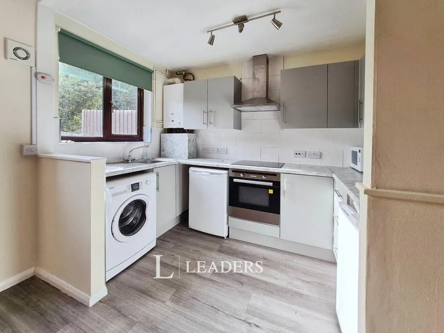 Field Lane, Greenleys, MK12, photo 4
