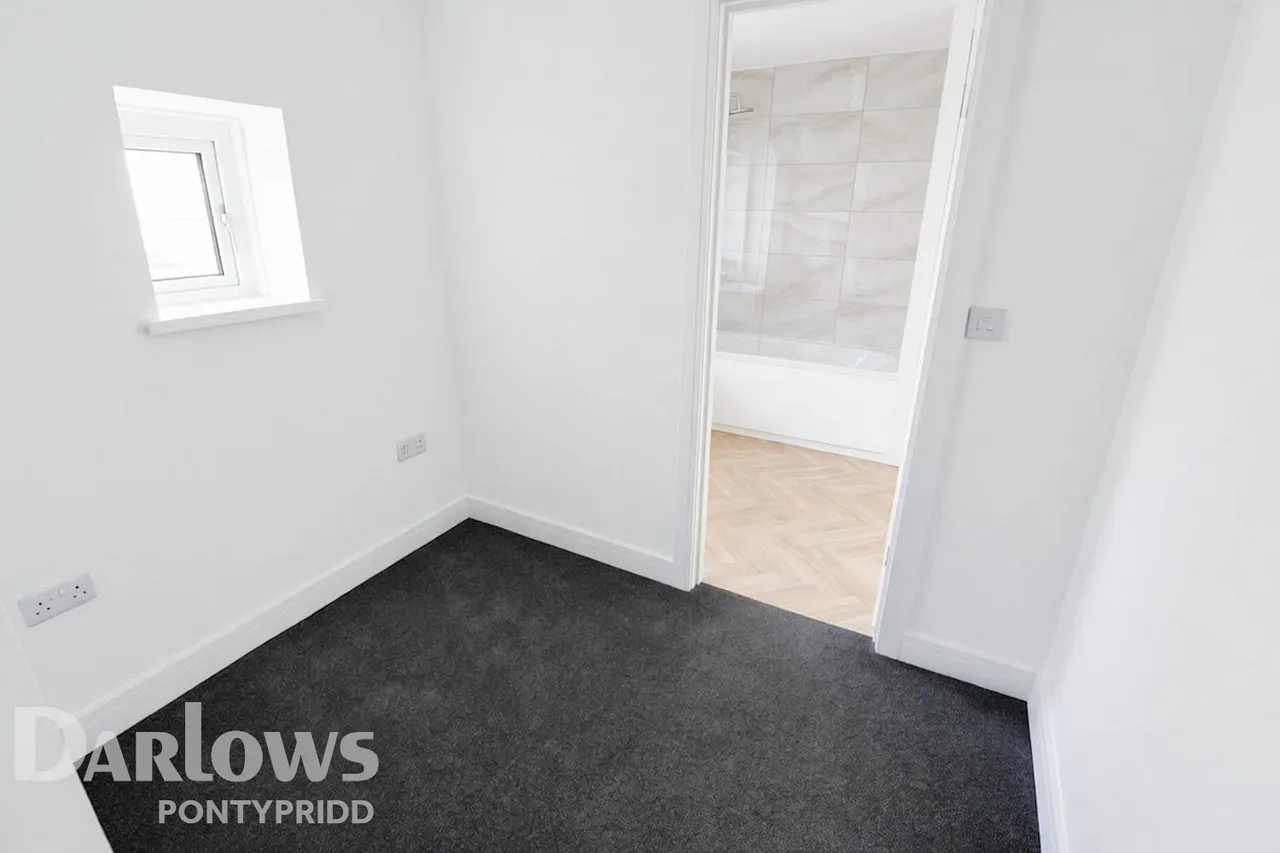 Robert Street, Pontypridd, photo 9