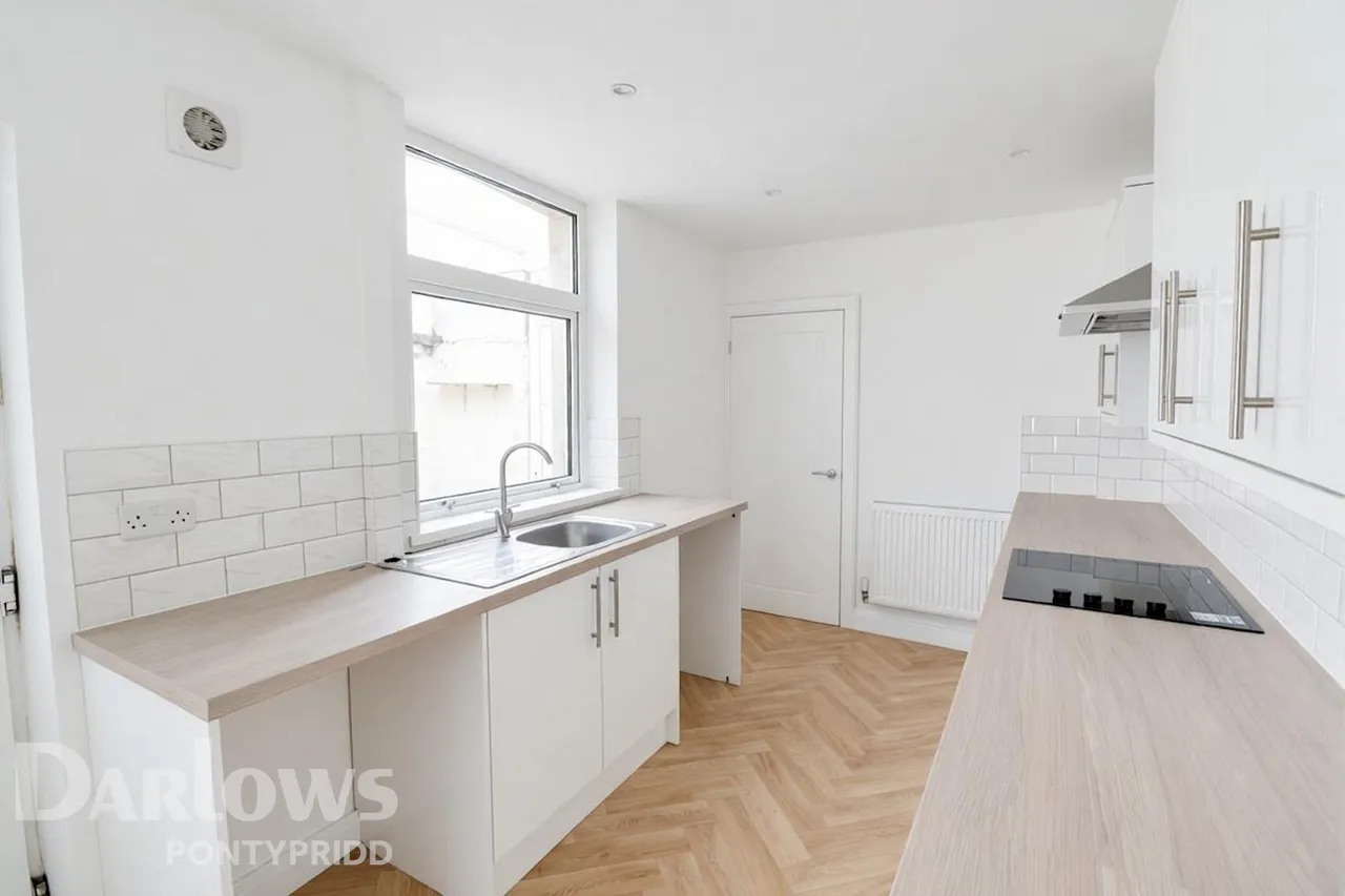 Robert Street, Pontypridd, photo 6
