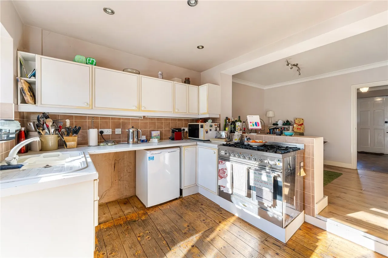 Hanworth Road, Hampton, TW12 3DH, photo 8