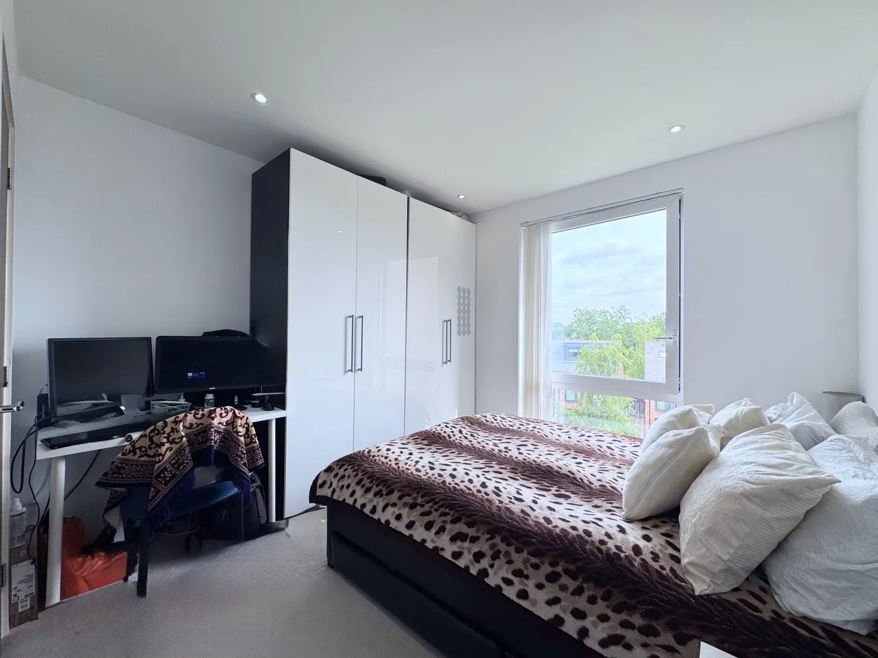 Hayling Way, Metropolitan Court, HA8, photo 3