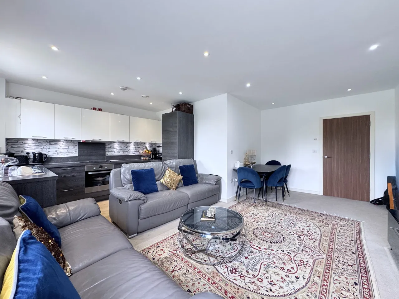 Hayling Way, Metropolitan Court, HA8, photo 6