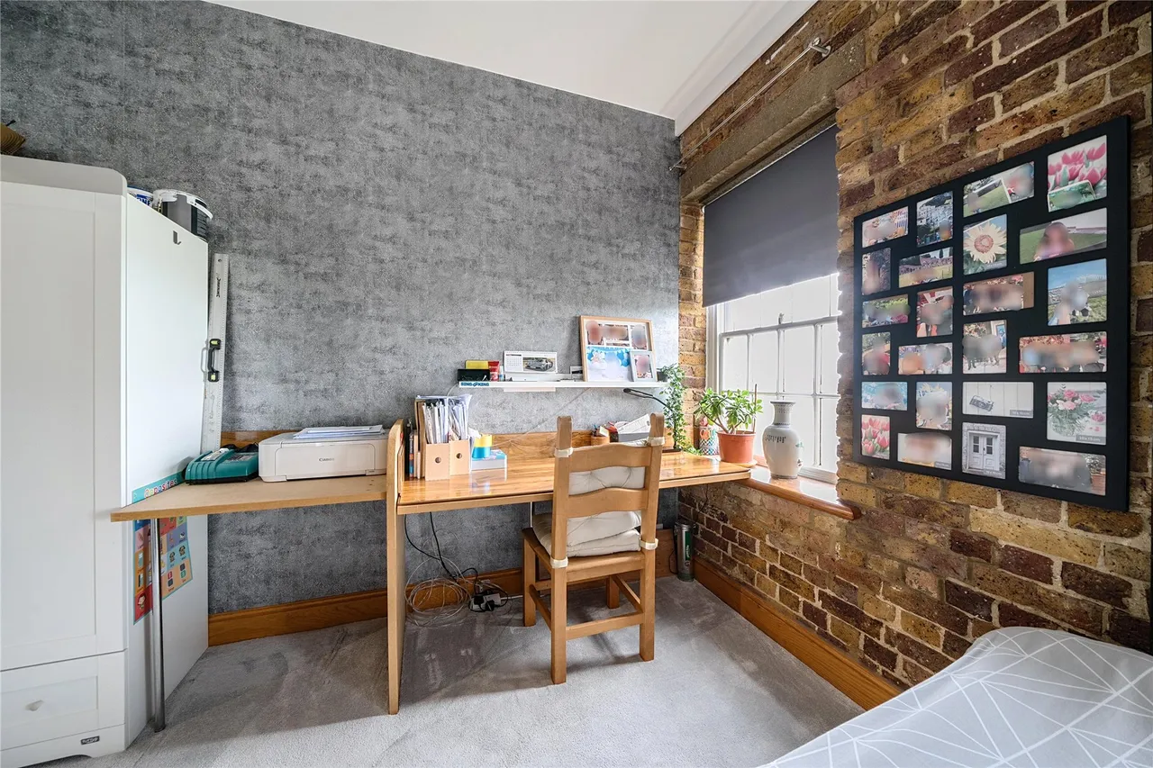Bourneside Road, Addlestone, KT15, photo 11