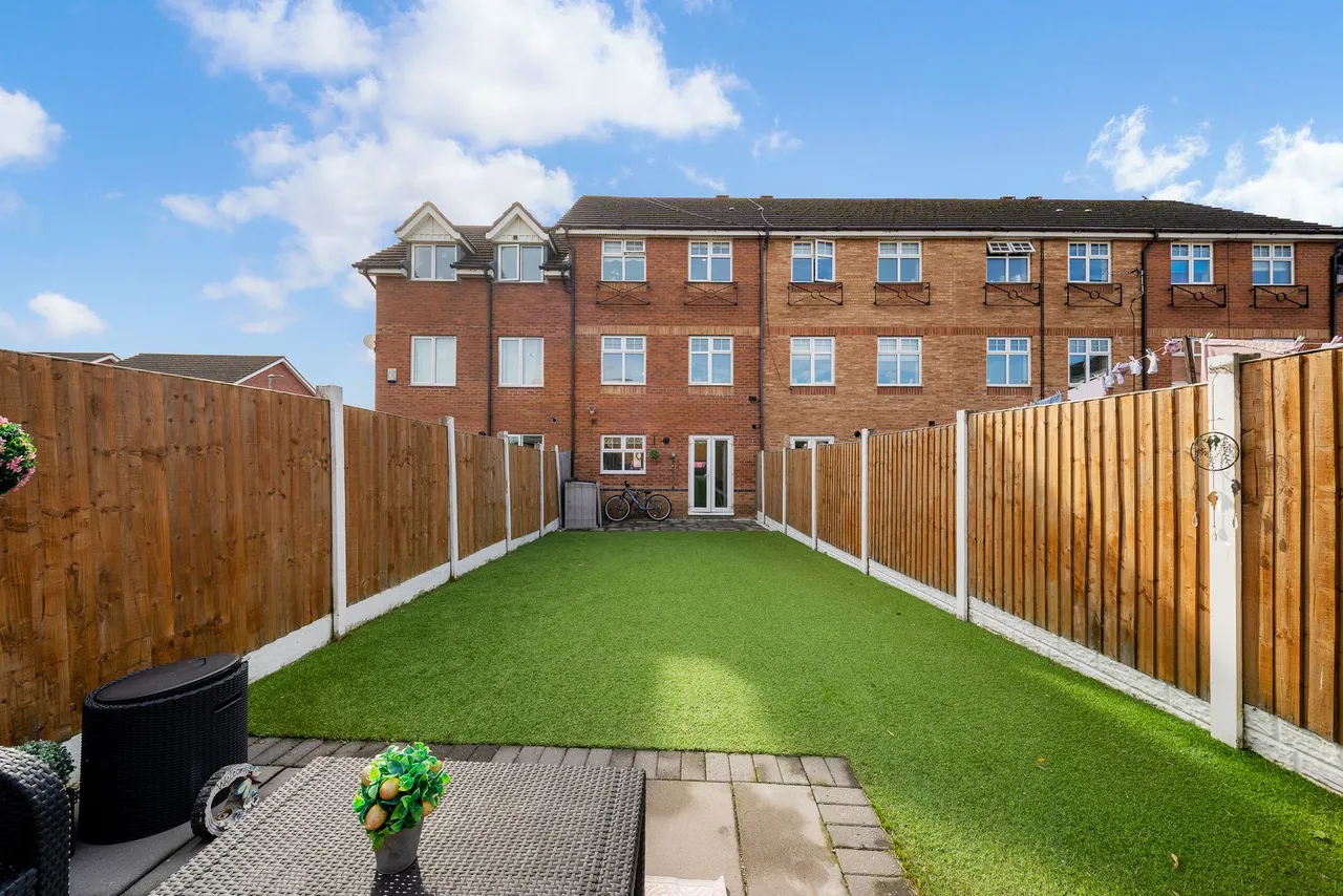 Elstree Court, Widnes, WA8, photo 18