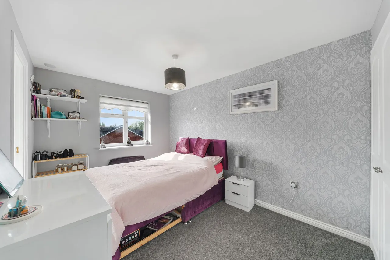 Elstree Court, Widnes, WA8, photo 11