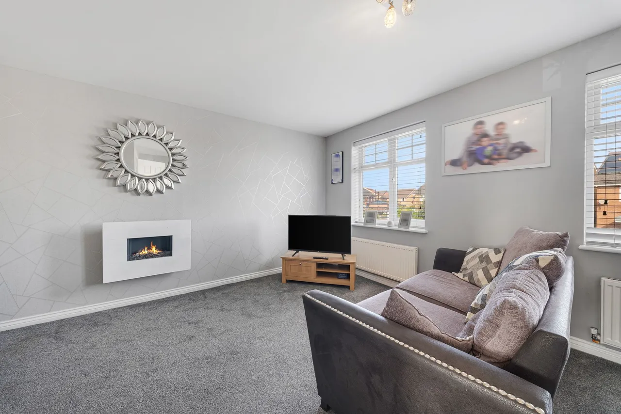 Elstree Court, Widnes, WA8, photo 10