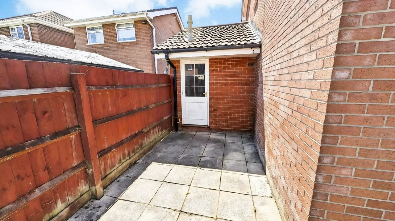 Longs Drive, Yate, BS37, photo 11