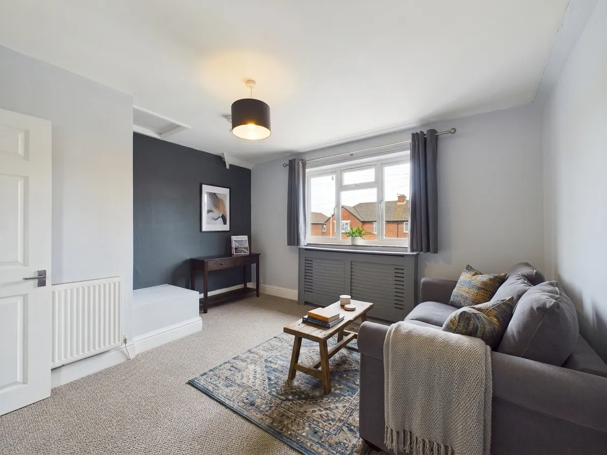 11b Henley Place, Gloucester, GL1 5EF, photo 3