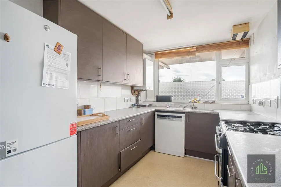 Talbot Walk, London, NW10, photo 6