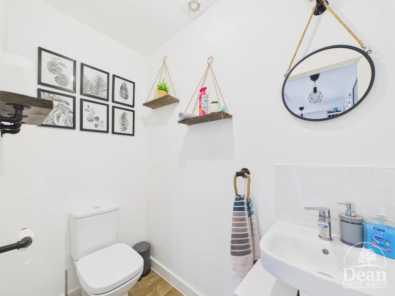 Snowdrop Crescent, Lydney, photo 7