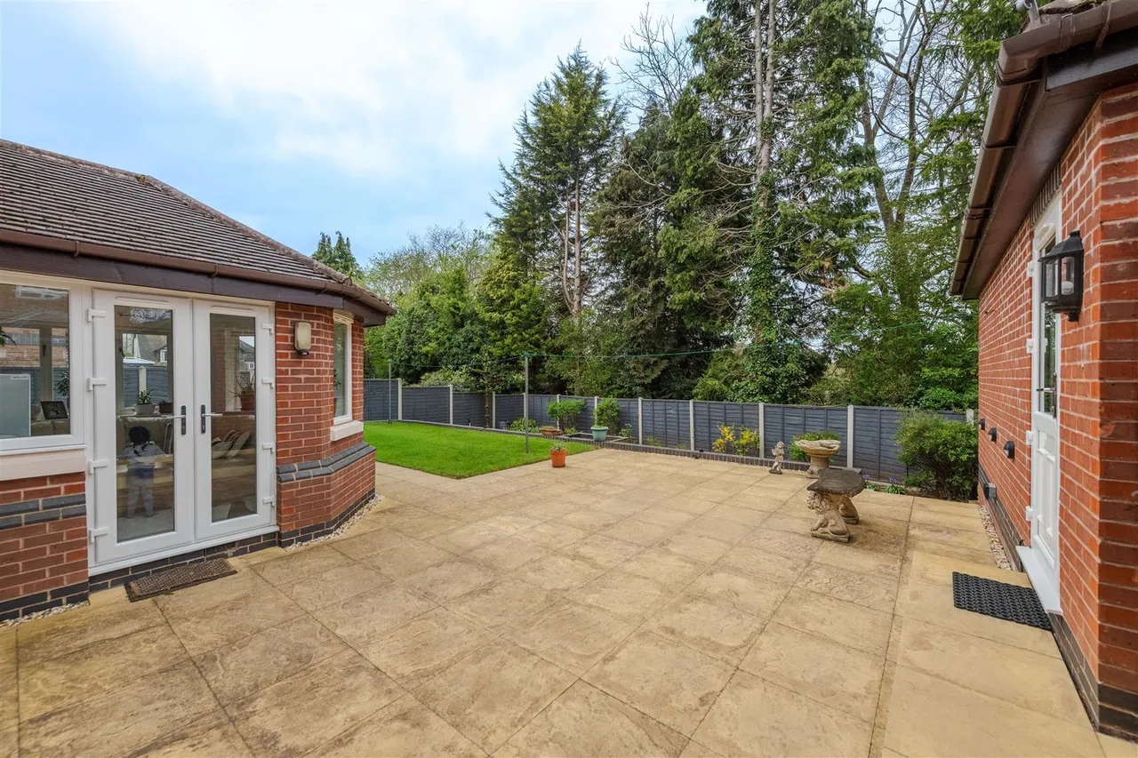 Newfield Place, Hagley, Stourbridge, photo 34