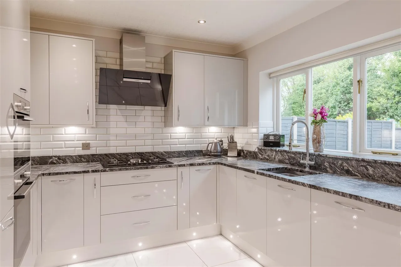 Newfield Place, Hagley, Stourbridge, photo 18