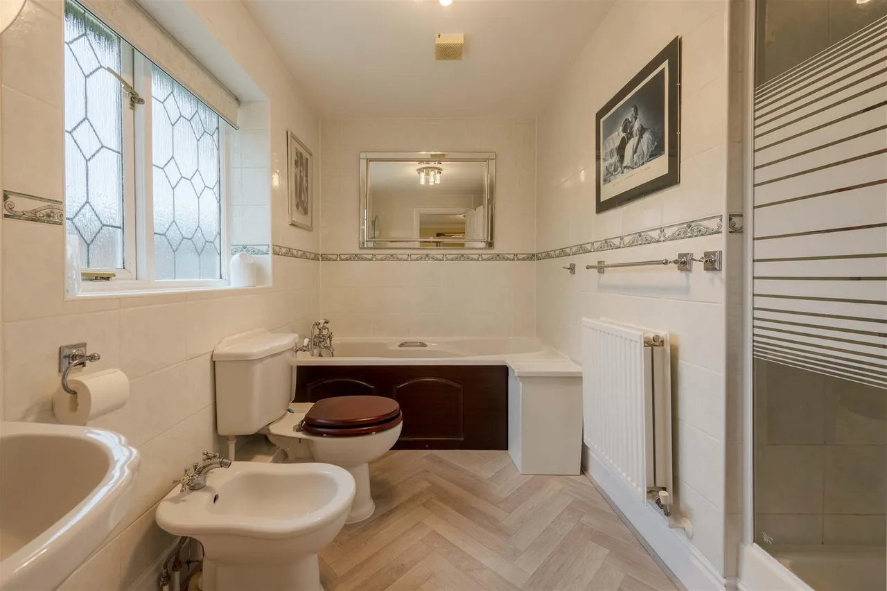 Newfield Place, Hagley, Stourbridge, photo 11
