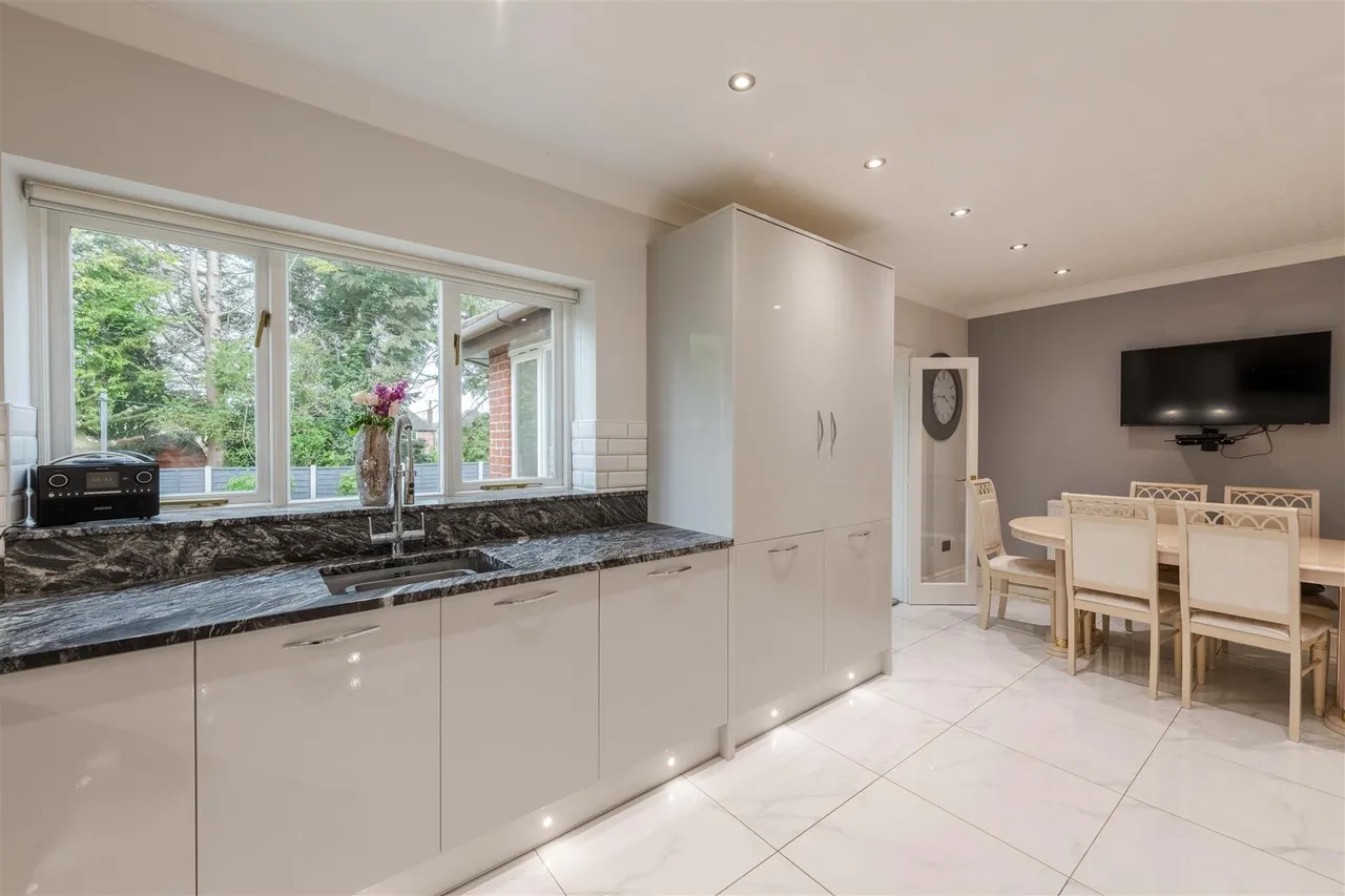 Newfield Place, Hagley, Stourbridge, photo 7