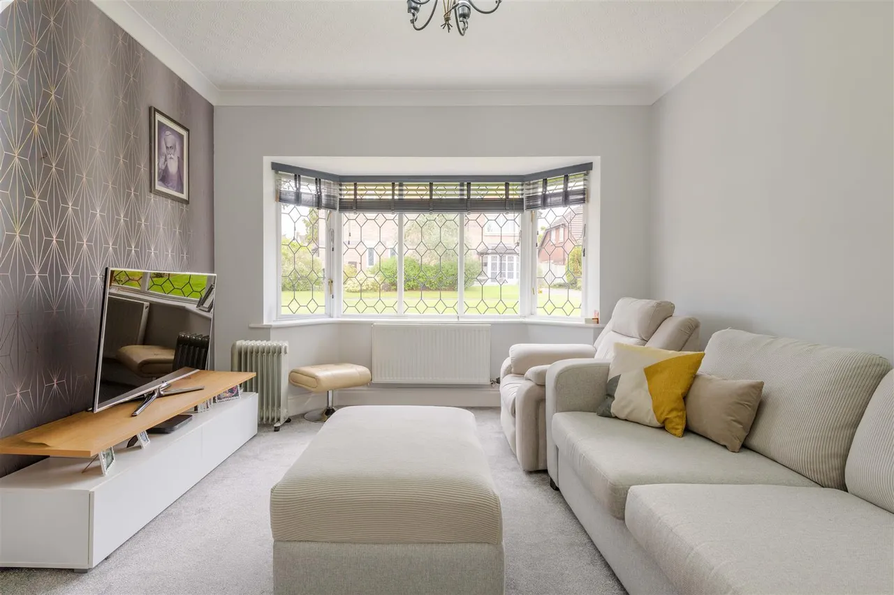 Newfield Place, Hagley, Stourbridge, photo 2