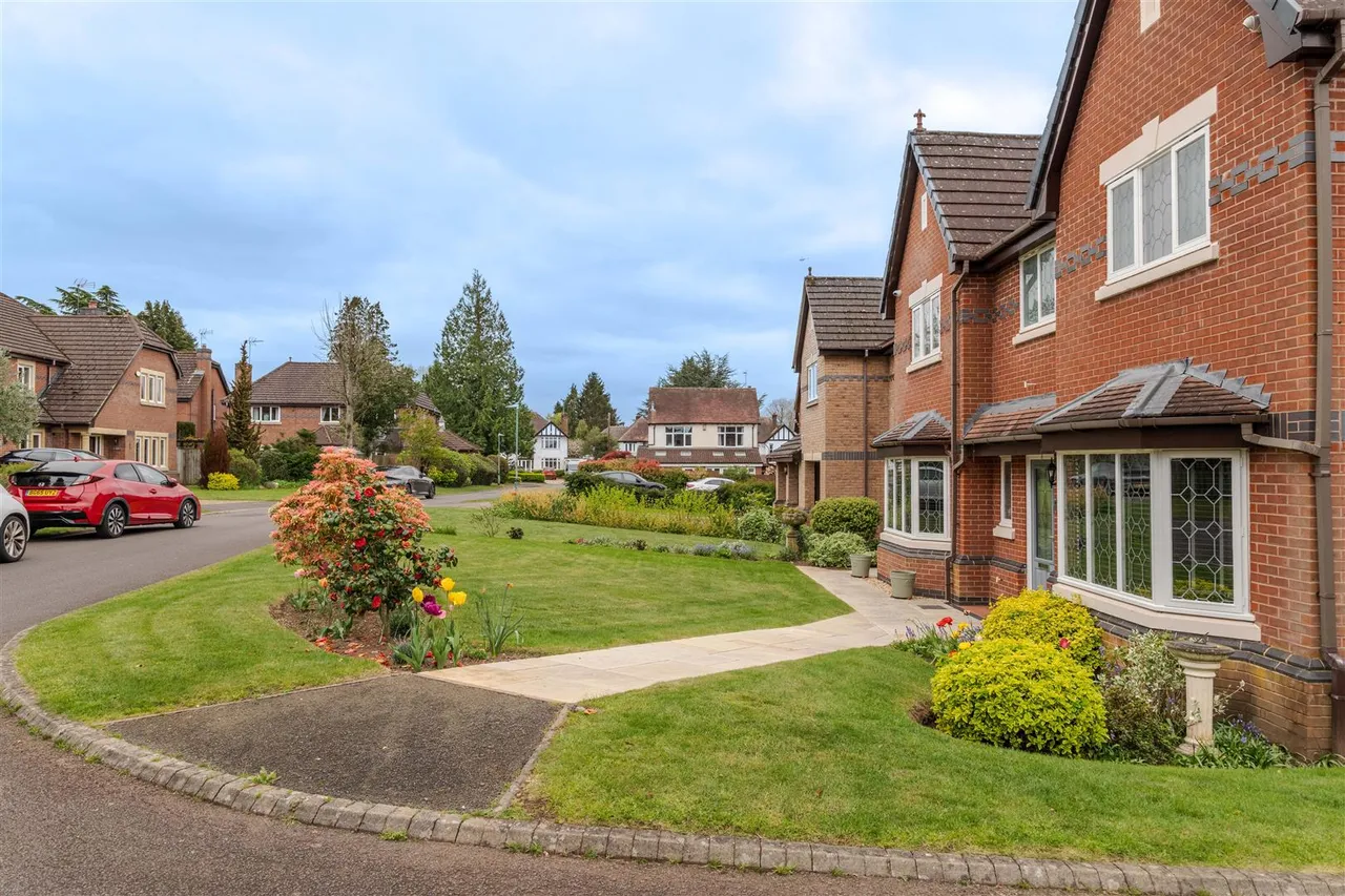 Newfield Place, Hagley, Stourbridge, photo 32