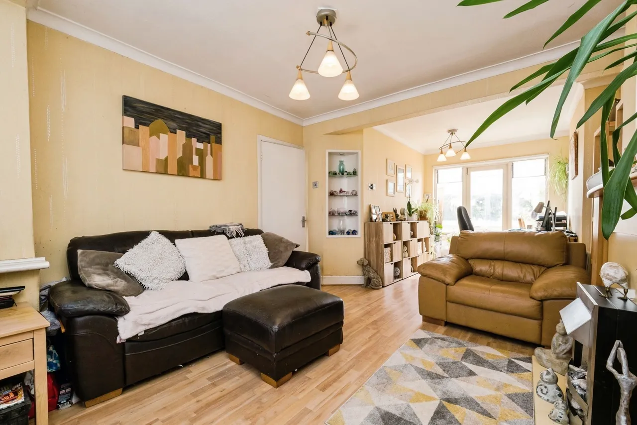 Eaton Drive, Romford, RM5, photo 5