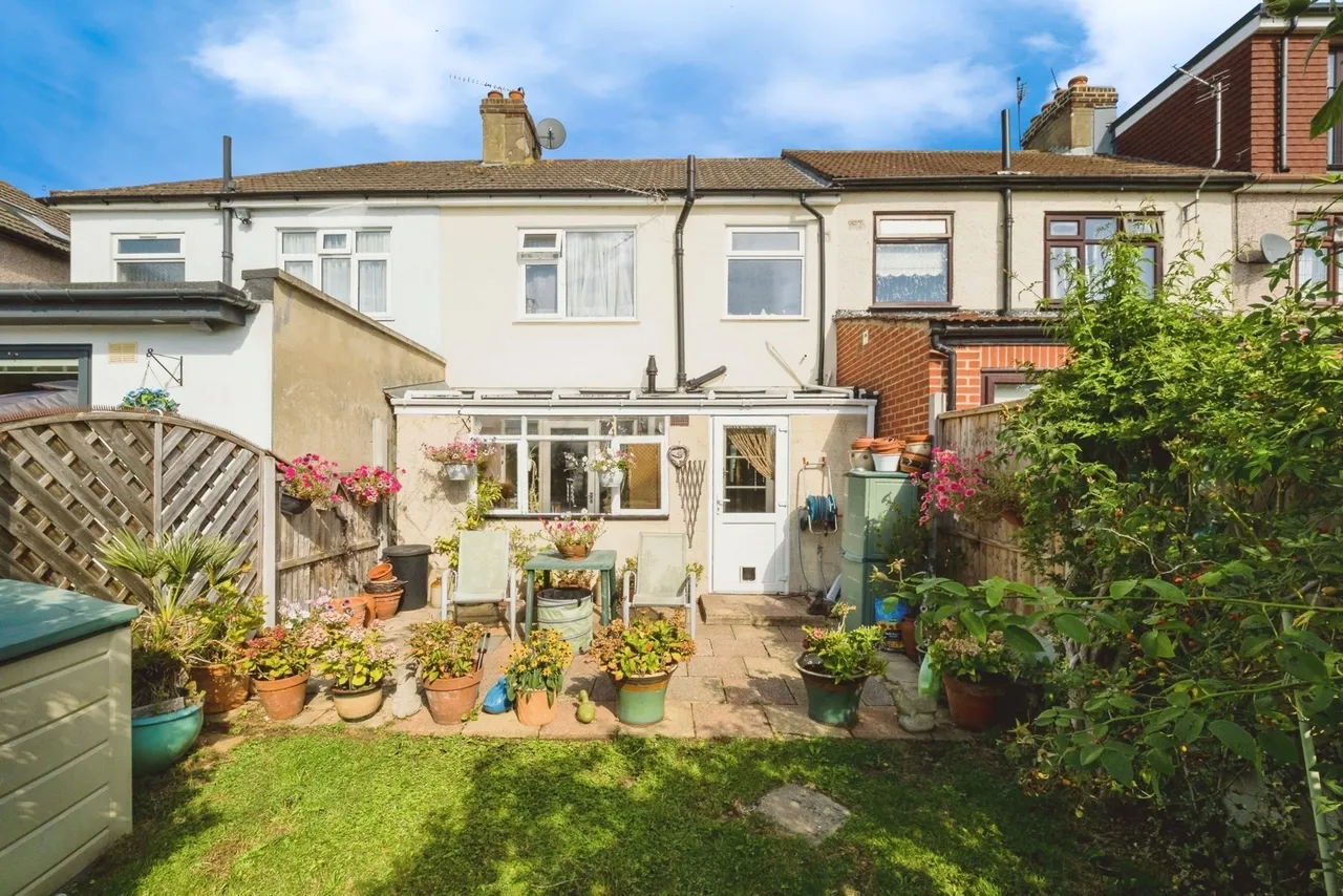 Eaton Drive, Romford, RM5, photo 17