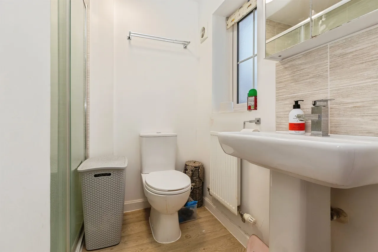 Maybrick Road, Broughton, HP22, photo 14