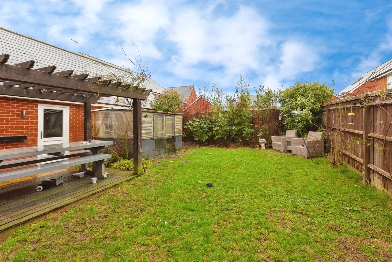 Maybrick Road, Broughton, HP22, photo 22