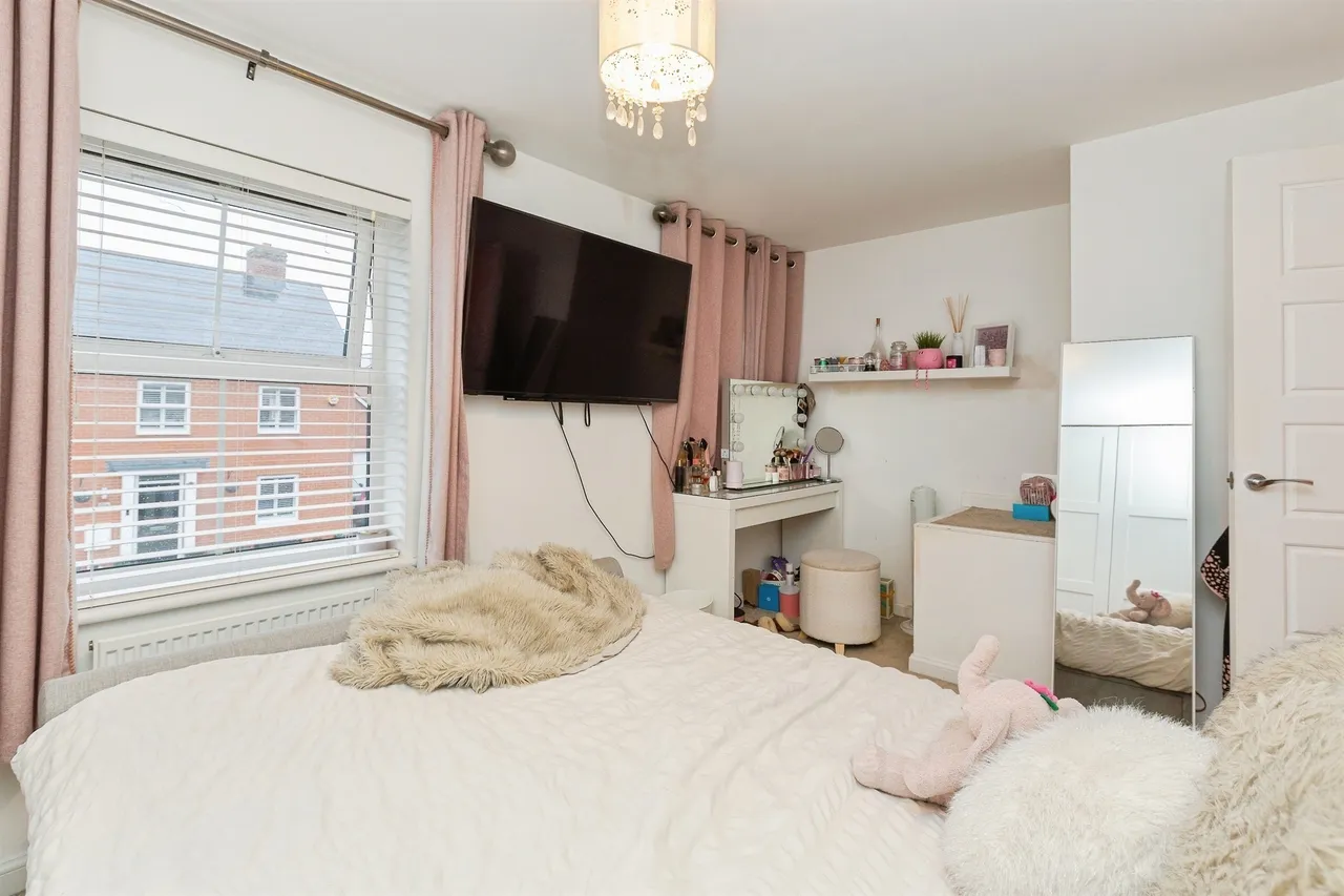 Maybrick Road, Broughton, HP22, photo 17