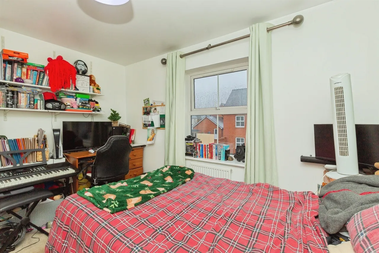 Maybrick Road, Broughton, HP22, photo 21