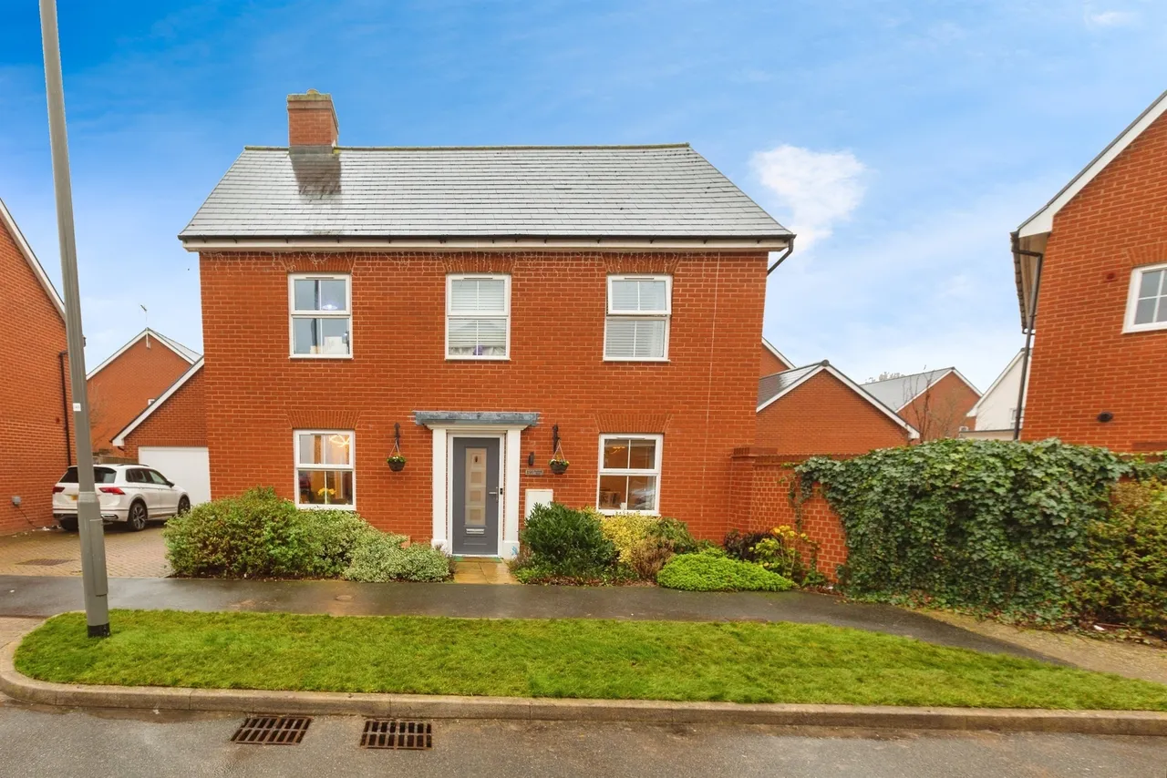 Maybrick Road, Broughton, HP22, photo 24