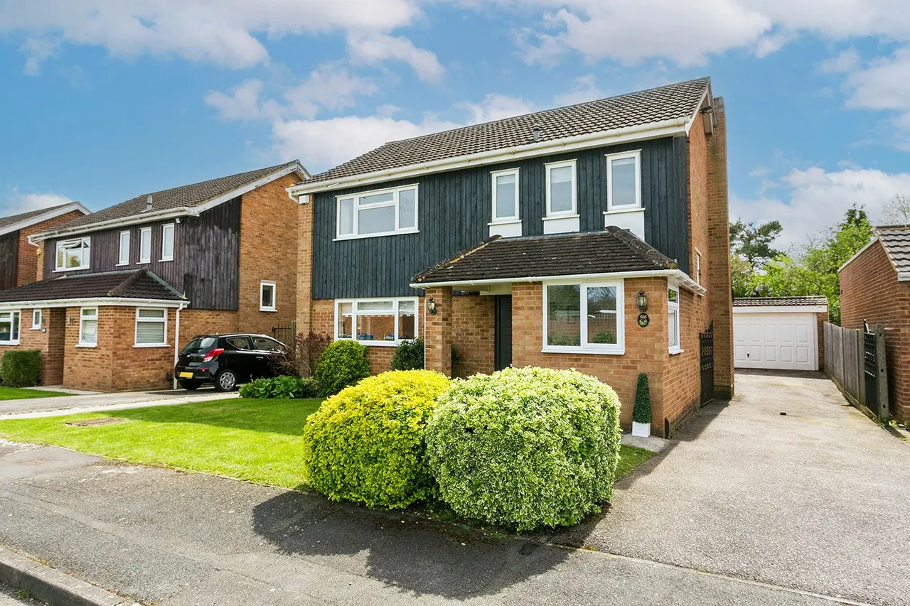 Mallow Park, Cranbrook Drive, Maidenhead, Berkshire, photo 20