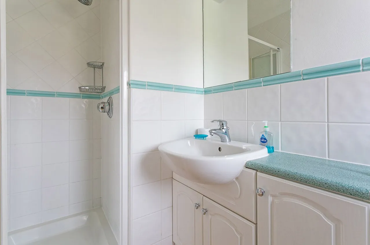 Mallow Park, Cranbrook Drive, Maidenhead, Berkshire, photo 16