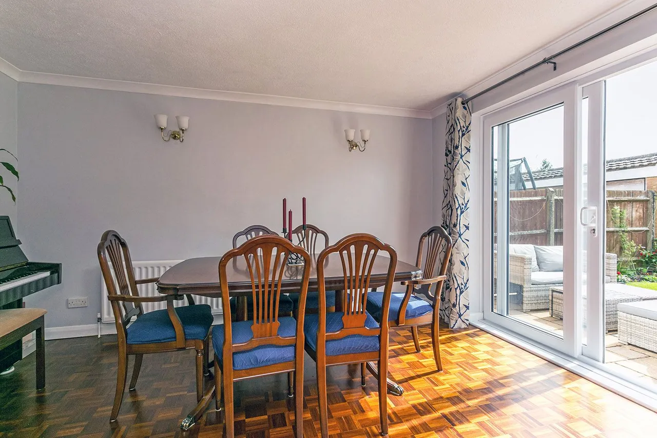 Mallow Park, Cranbrook Drive, Maidenhead, Berkshire, photo 10