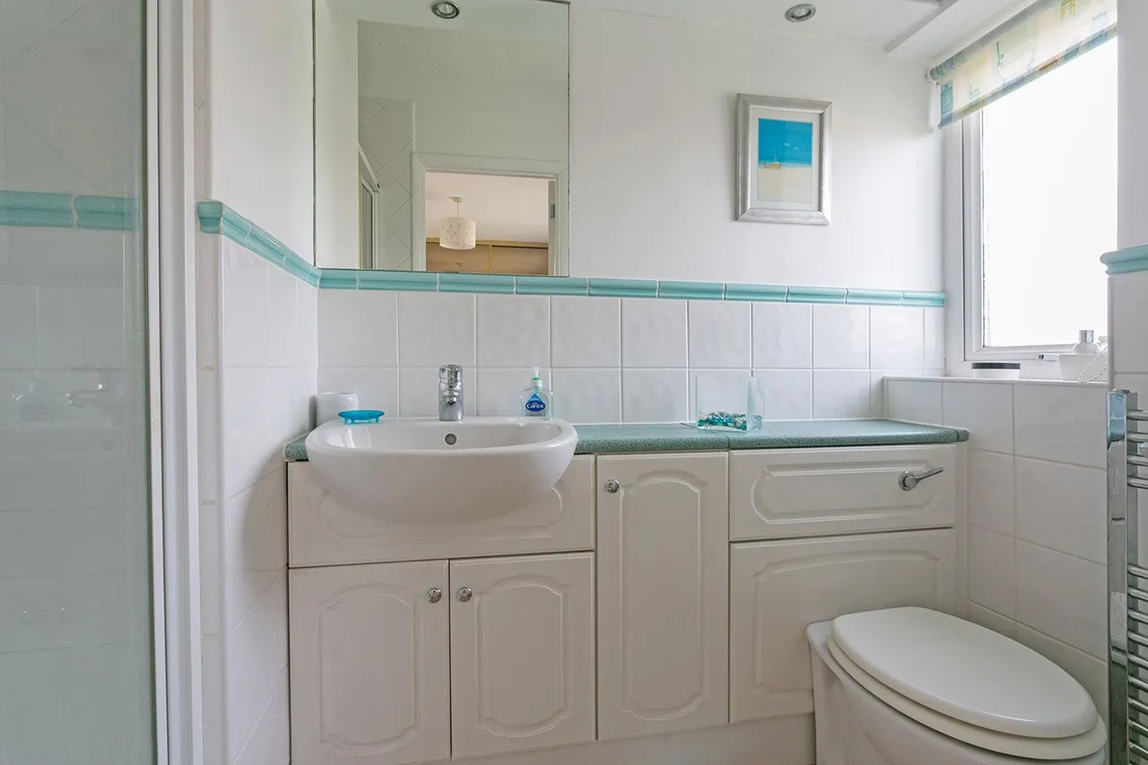 Mallow Park, Cranbrook Drive, Maidenhead, Berkshire, photo 15