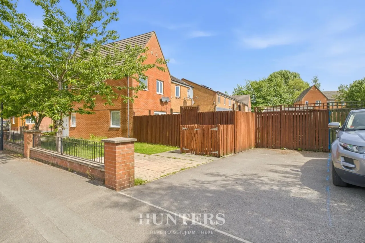 3 bed house for sale, Whitehurst Drive, Manchester, M11