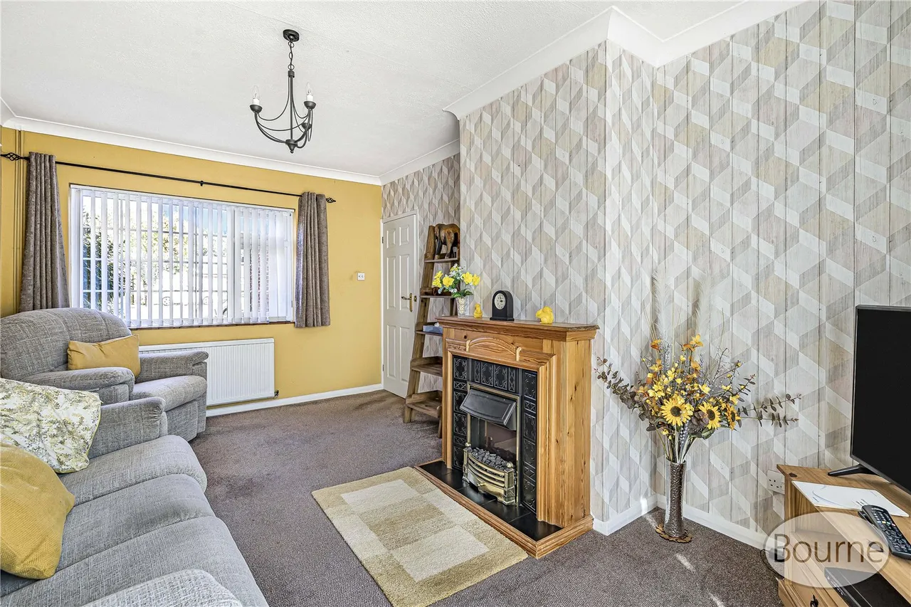Grangefields Road, Jacob's Well, GU4, photo 19