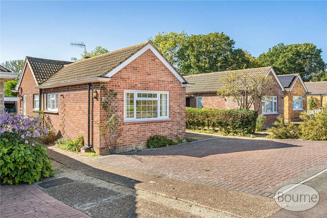 Grangefields Road, Jacob's Well, GU4, photo 16