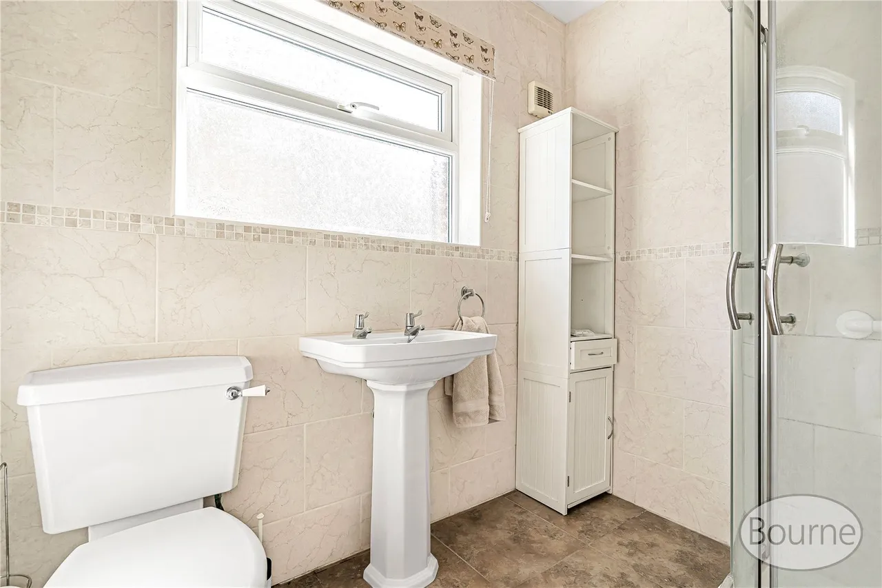 Grangefields Road, Jacob's Well, GU4, photo 8