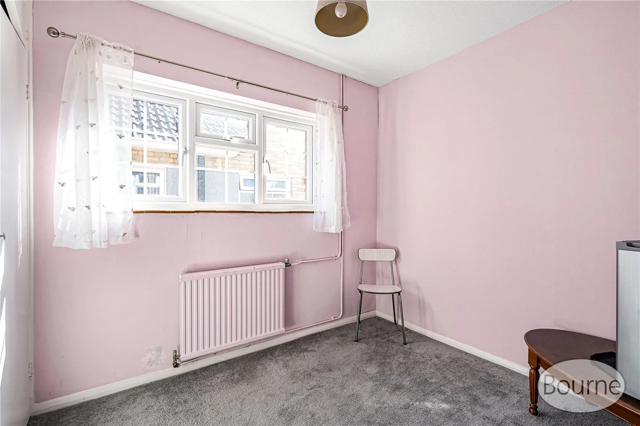 Grangefields Road, Jacob's Well, GU4, photo 7
