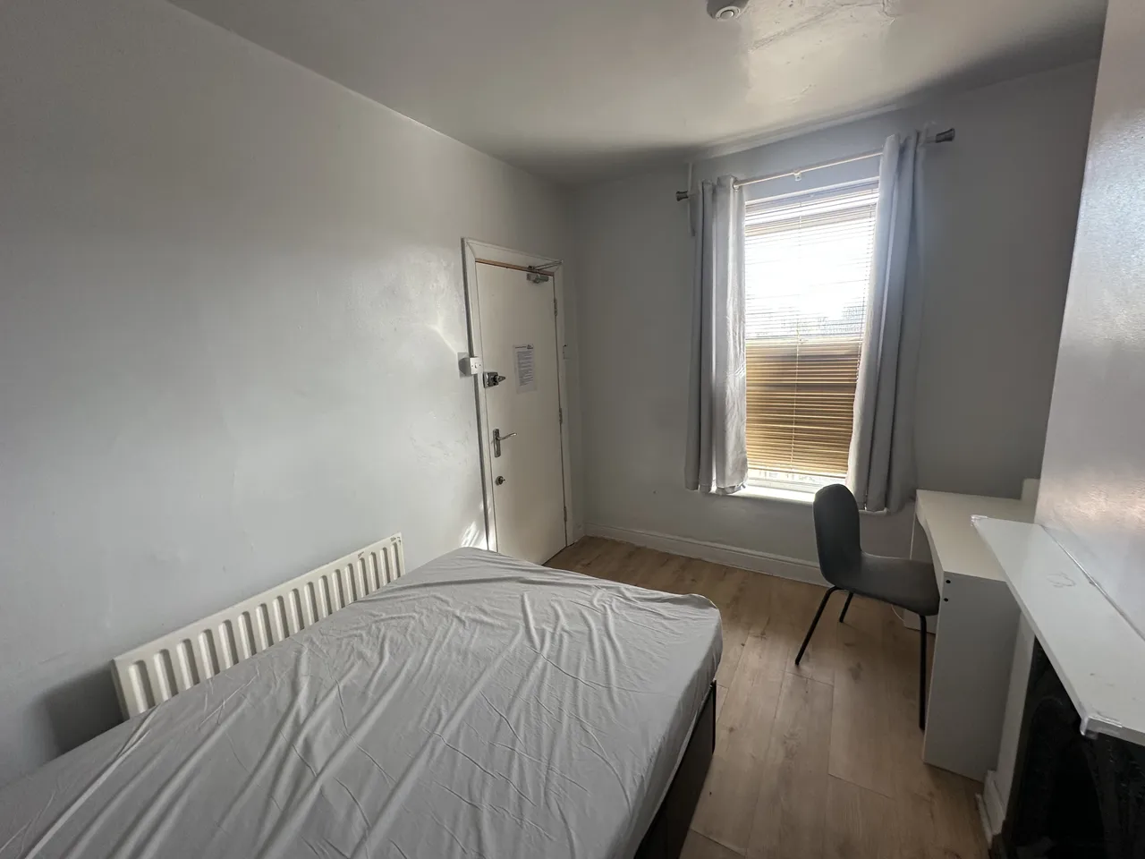 flat to rent, Oxford Street, NN4