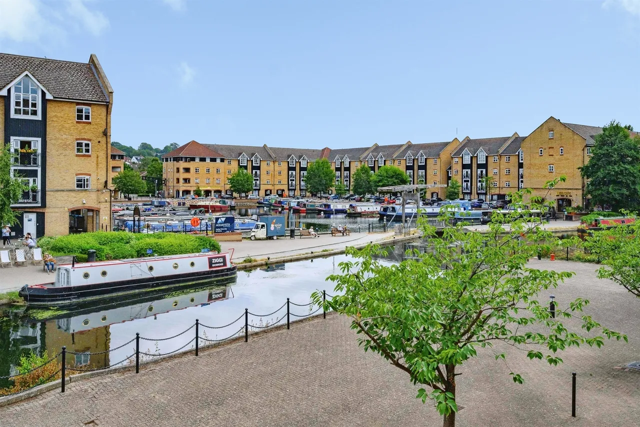 Stationers Place, Hemel Hempstead, photo 4