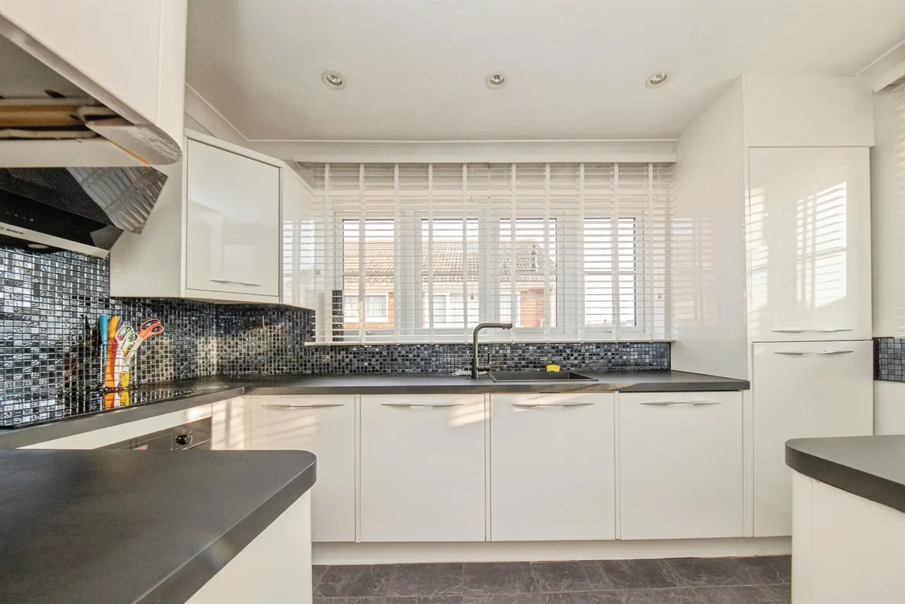 Grenfell Avenue, Holland-On-Sea, Clacton-On-Sea, photo 4