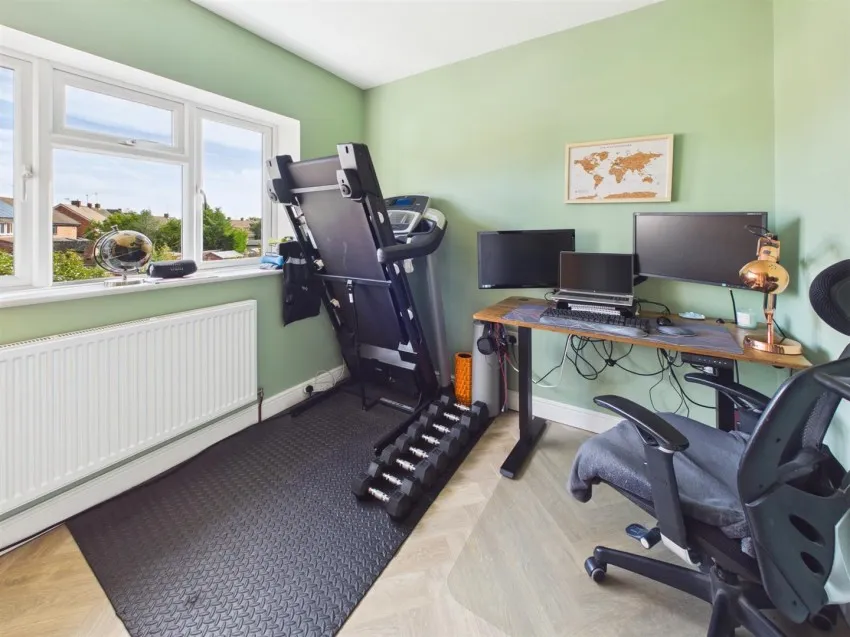 Richmond Gardens, Longlevens, photo 17