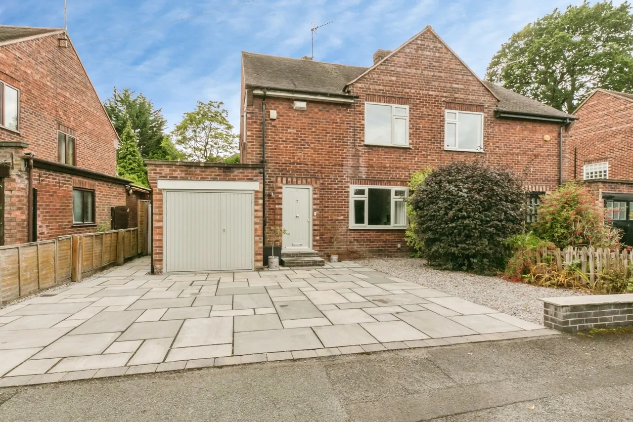 3 bed house for sale — Holford Crescent, Knutsford, Cheshire, WA16