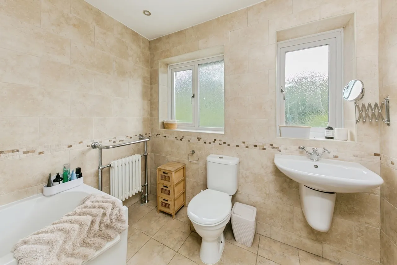 Holford Crescent, Knutsford, Cheshire, WA16, photo 12