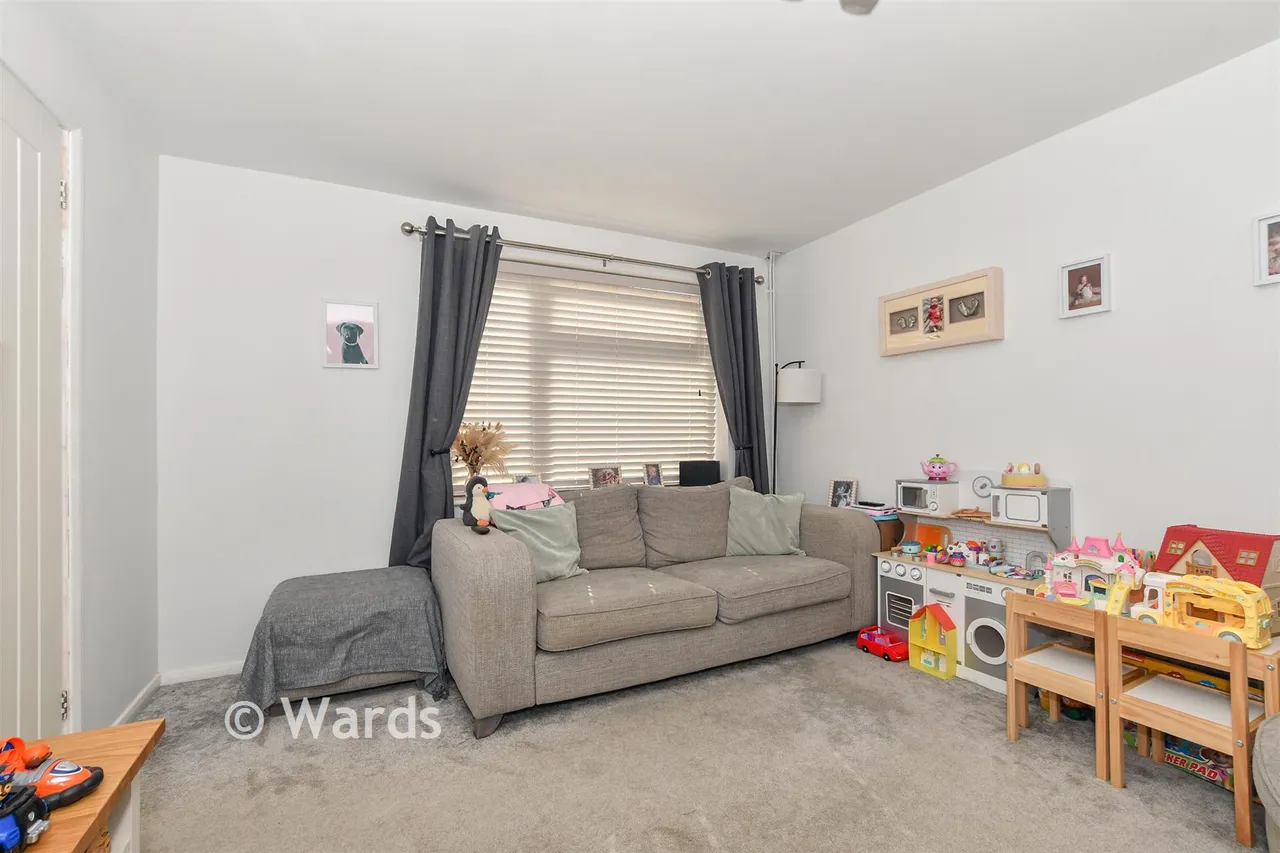 Alen Square, Staplehurst, TN12, photo 6