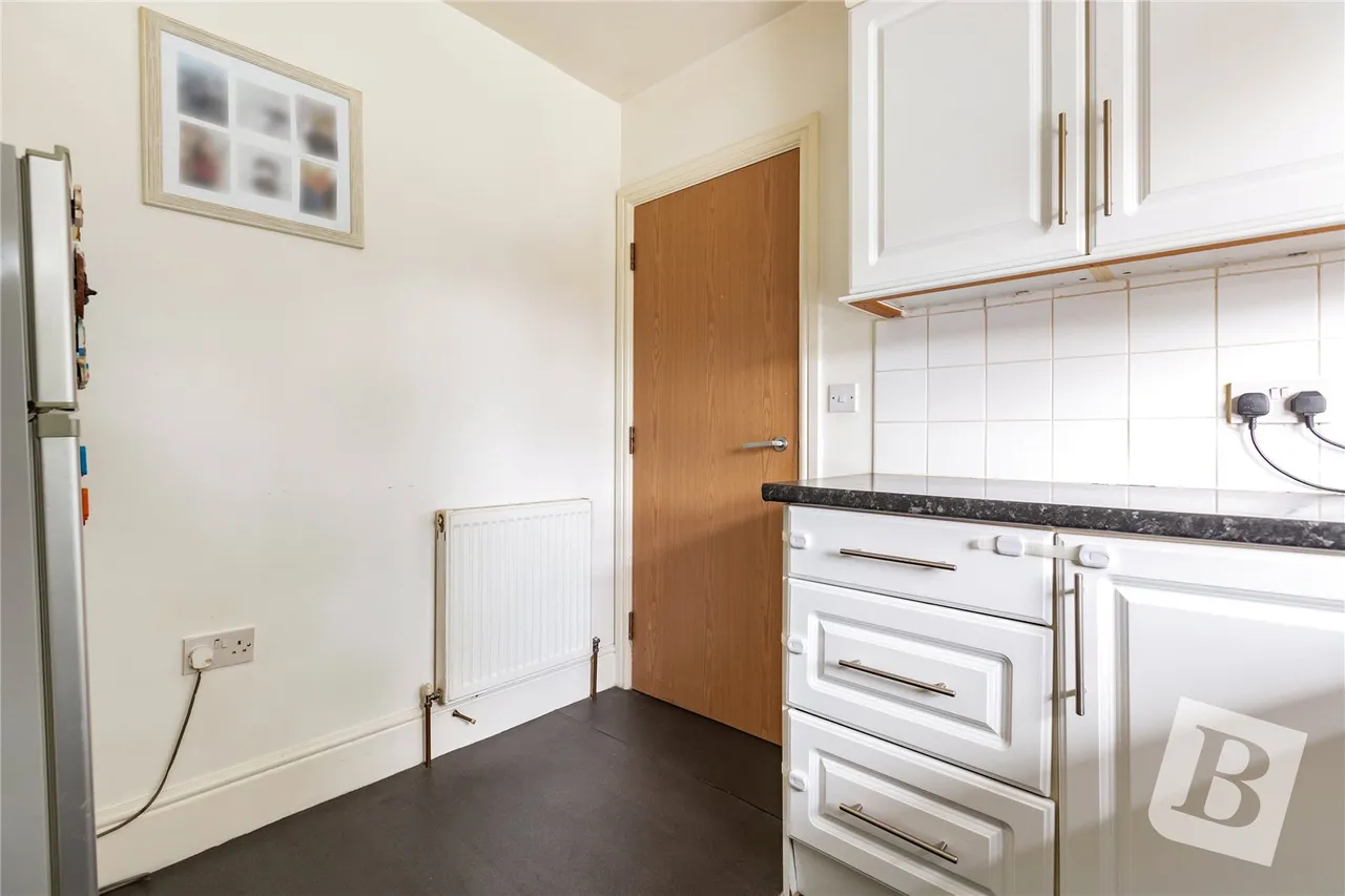 Dagenham, RM10, photo 6