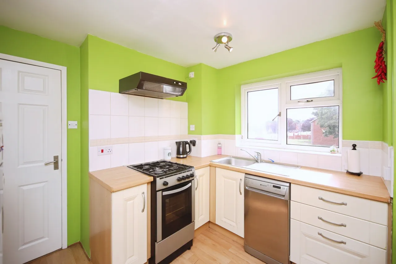 Windermere Drive, Worcester, photo 2