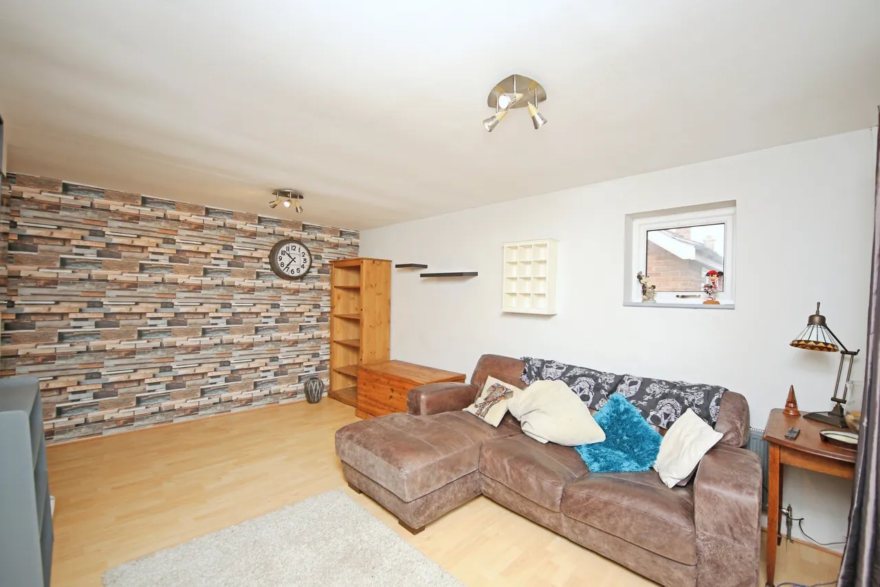 Windermere Drive, Worcester, photo 5